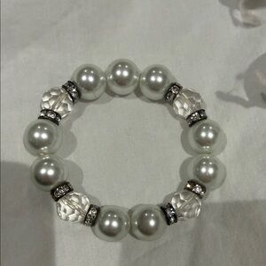 Elegant Silver and White Beaded Bracelet(Ships from OR)